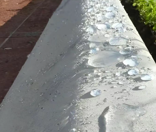 达尔罕茂明安联合硅烷浸渍涂料在混凝土保护中的应用