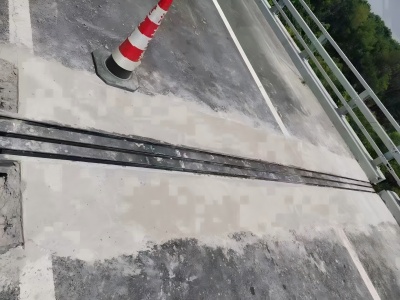 达尔罕茂明安联合伸缩缝更换后浇筑材料快速结构修补料速砼的产品特点及施工流程​